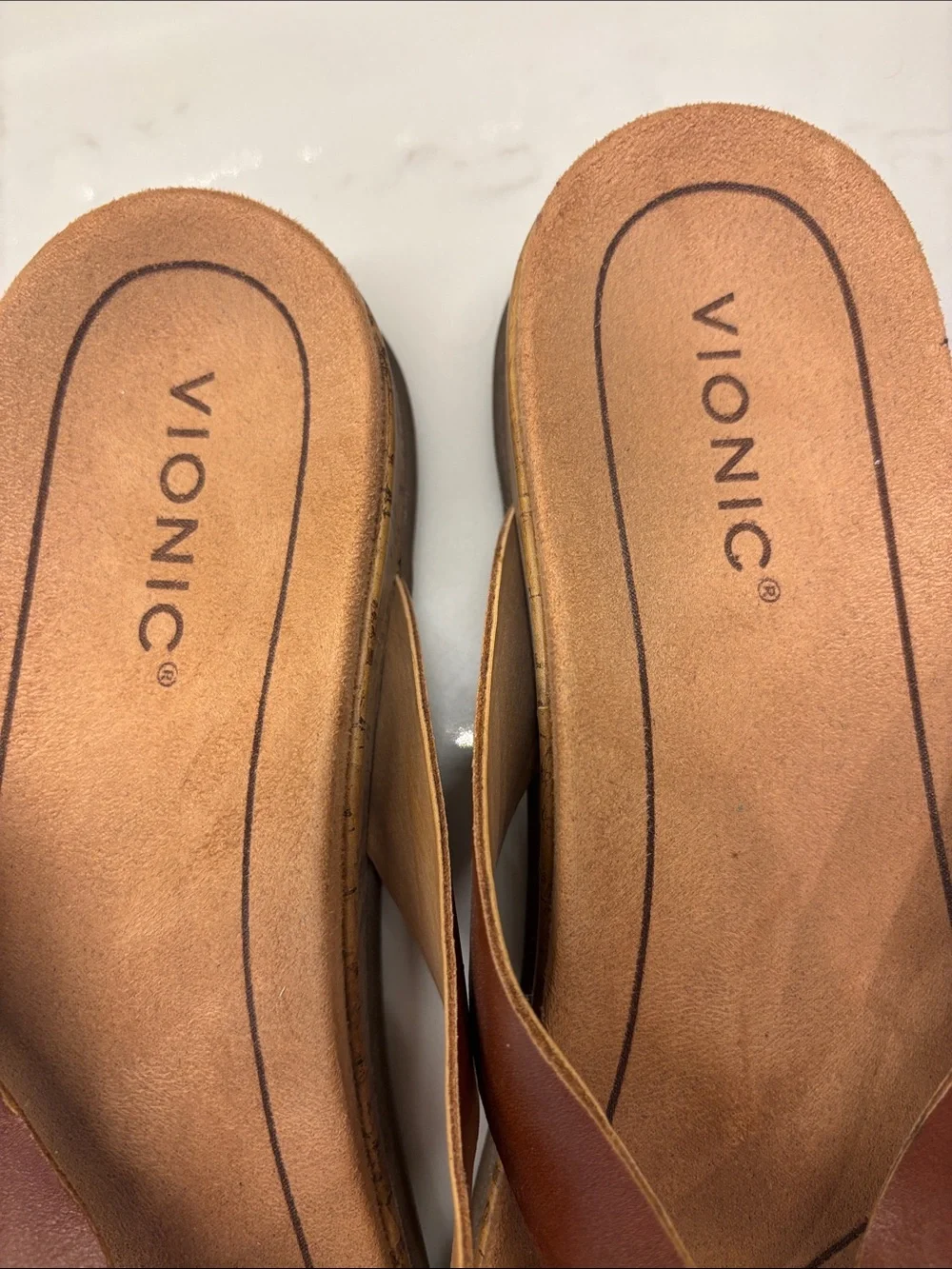 Vionic Women's Daniela Toe-post Sandal